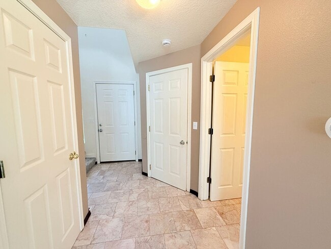 Photo - Beautiful 3 Bedroom Beaverton Home with New Carpet and Large Fenced in Backyard!