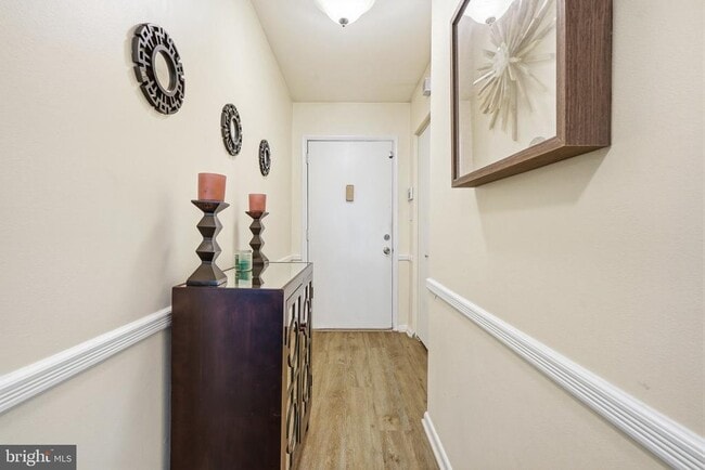 Photo - 7 Dennison Dr