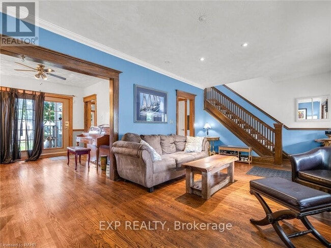 Photo - 6370 High St