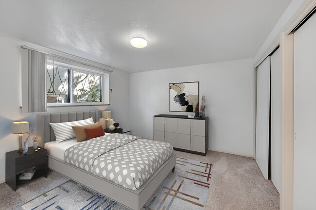 Photo - Lincoln Plaza Apartments