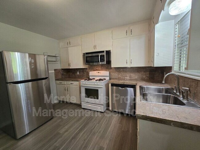 Photo - 4708 Red River St Unit A