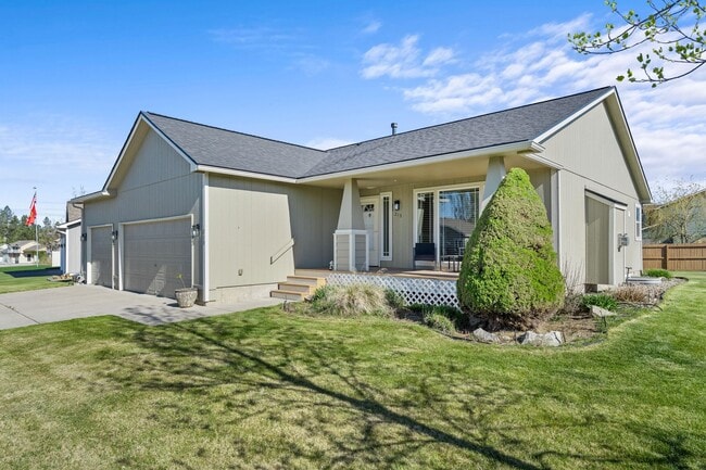 Photo - Colbert WA Rancher with Full basement for RENT!
