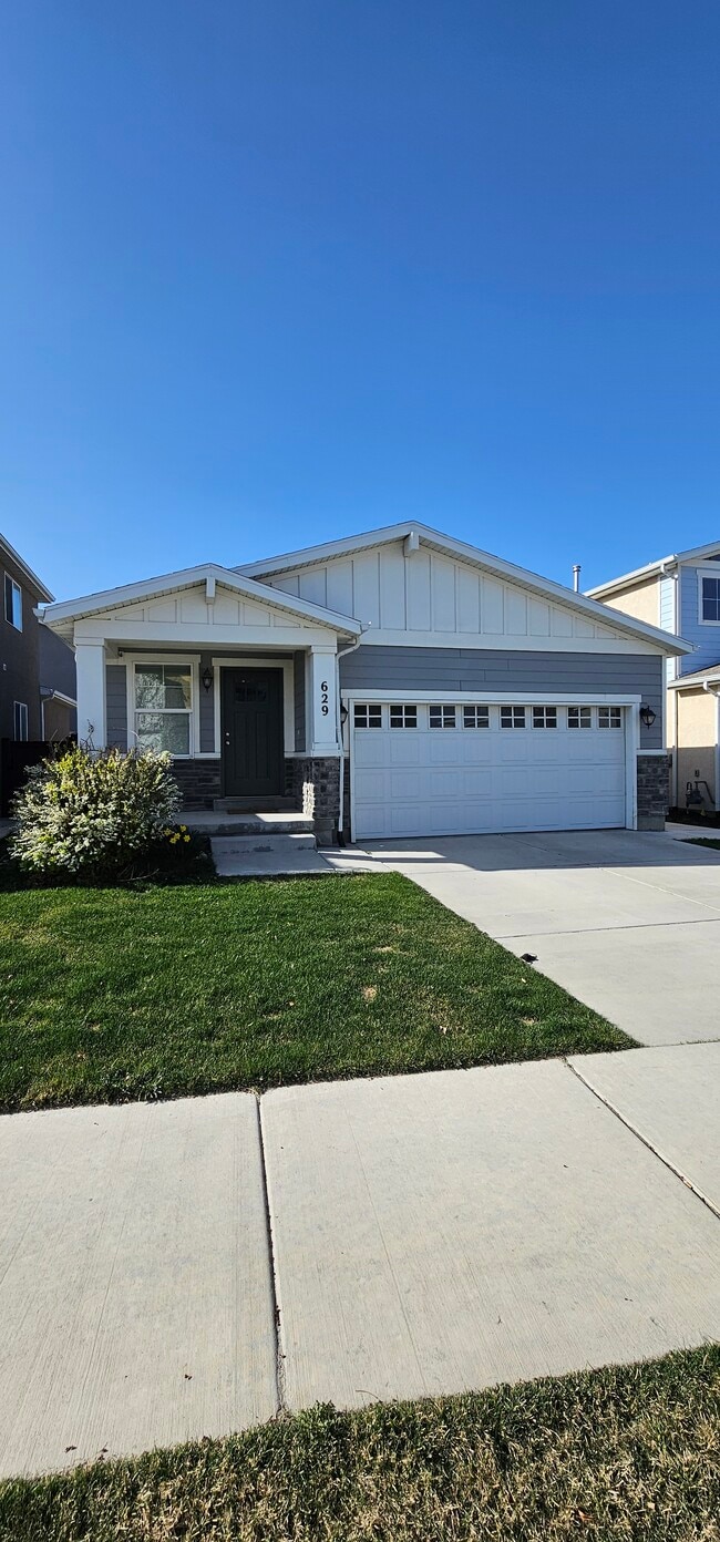 Building Photo - 629 W Life Dr Rental