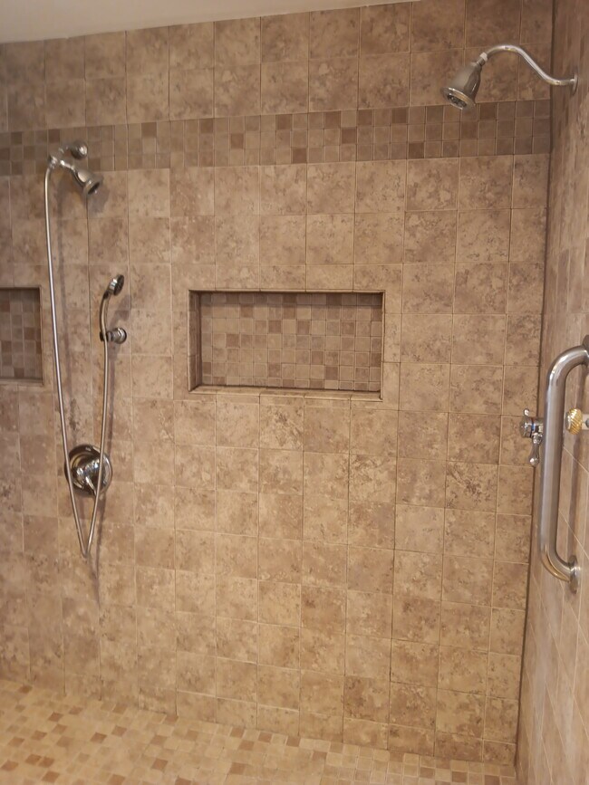 Photo - 309 Skyway Ln