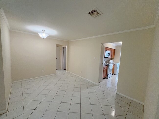 Photo - 6666 Harbor Town Dr Unit B106