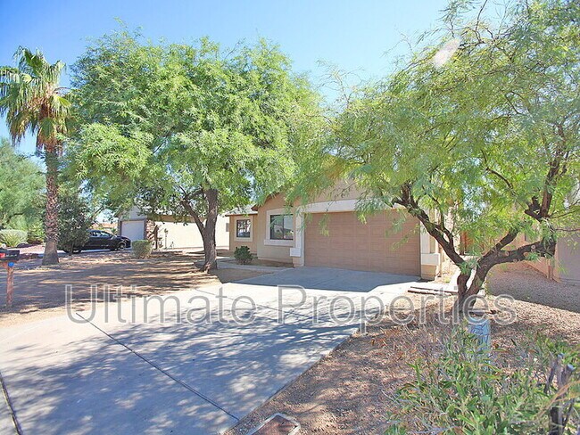 Photo - 4611 N 87th Ave