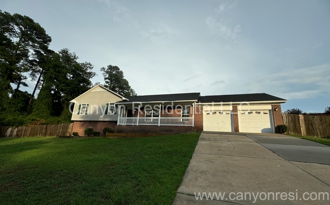 Building Photo - 229 Lakeside Rd