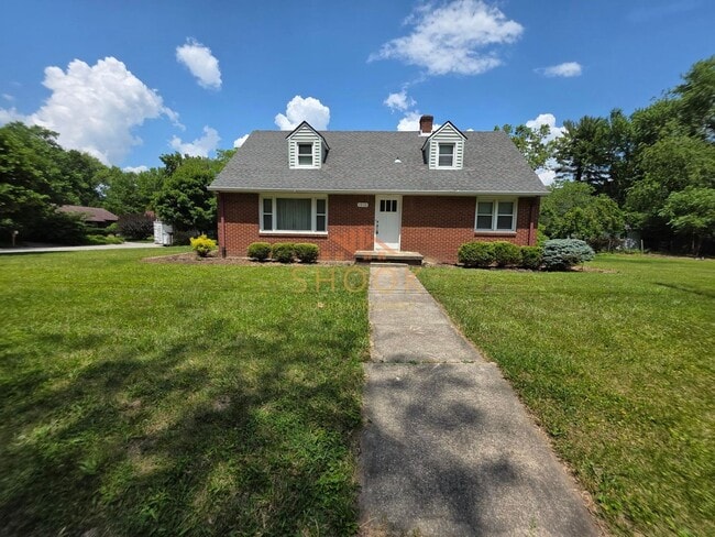 Photo - GORGEOUS ALL BRICK HOME CLOSE TO CAMPUS