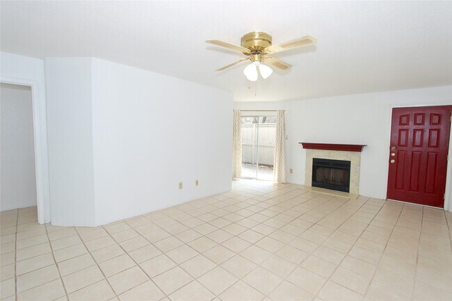 Building Photo - 10639 Braes Bend Dr Unit True