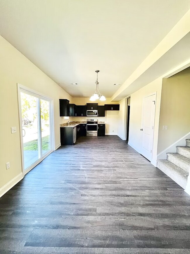 Photo - 719 Mill Creek Cir Unit A