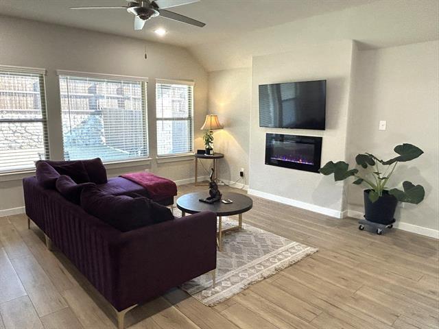 Photo - 4913 Pebblewood Dr