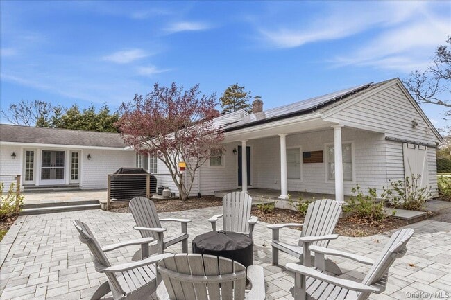 Building Photo - 15 Gardners Ln