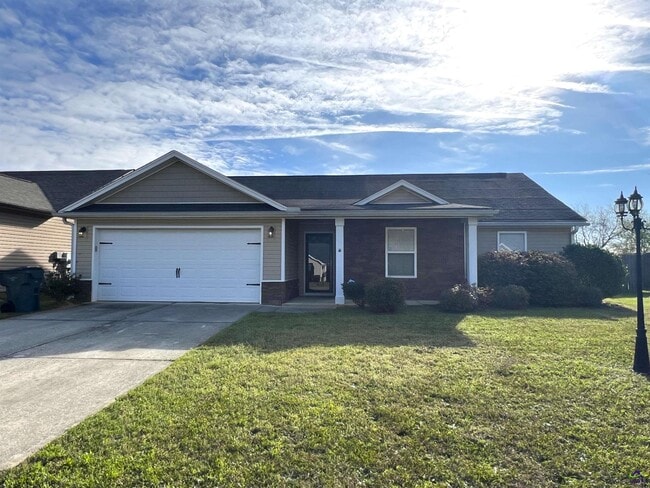 Building Photo - 204 Edgarton Way