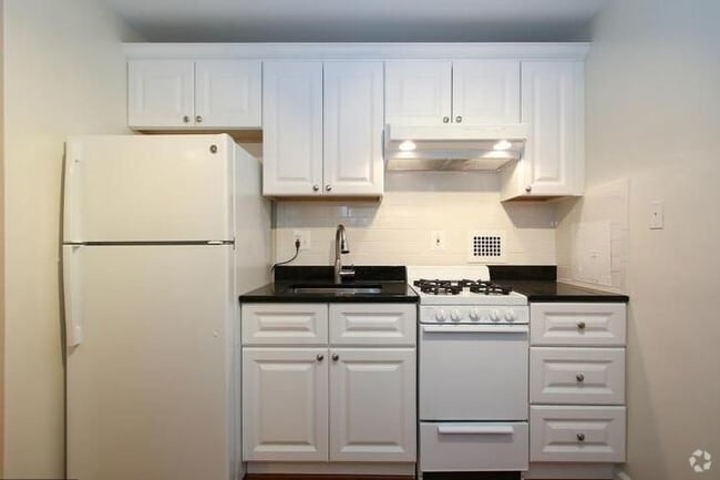 Building Photo - 2939 Van Ness St NW Unit 310 Rental