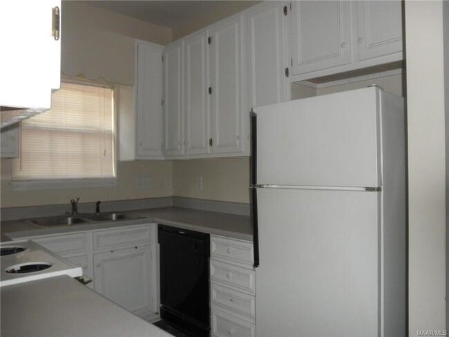 Photo - 3374-3378 Audubon Rd Unit 3374
