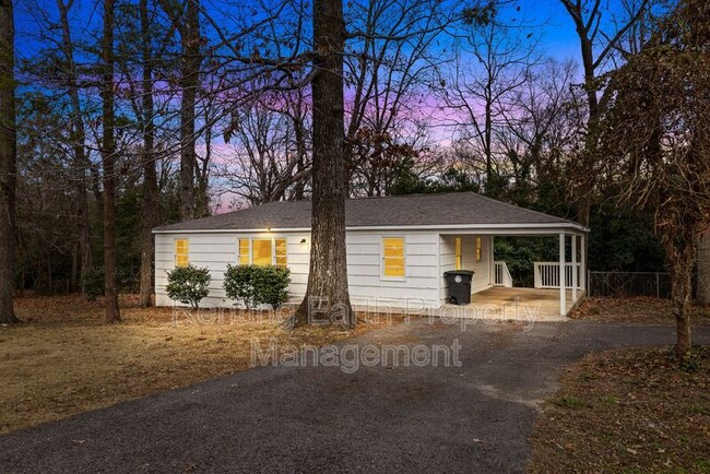 Building Photo - 933 T St