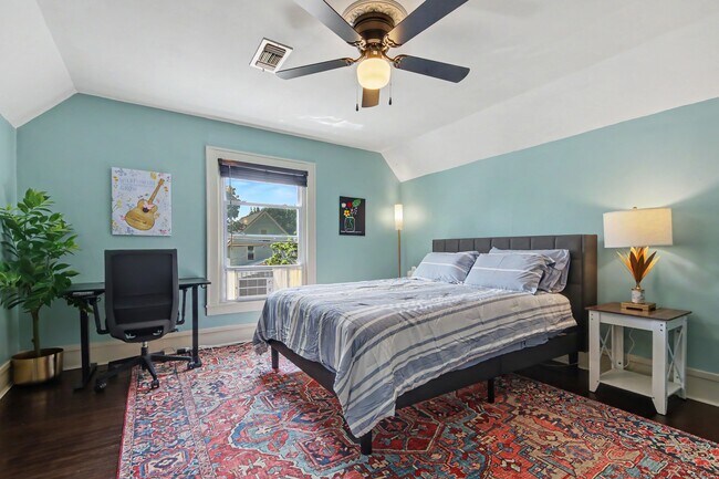 Photo - 514 Glenwood Ave SE Unit 514 Glenwood Gem