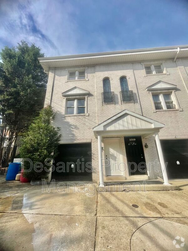 Building Photo - 2321 Athena St Rental