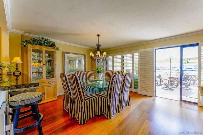 Photo - 33 Antigua Ct