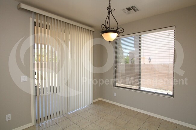 Photo - 1820 W Macaw Dr