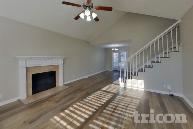 Photo - 629 Wolfchase Dr