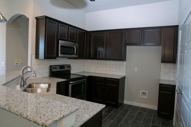Photo - LUXURY TOWNHOME LOCATED IN PECAN PARK, BAS...