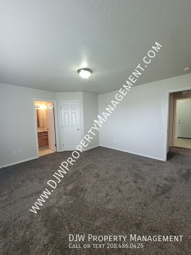 Photo - 165 Eaton Rd