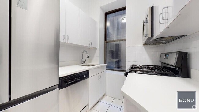 Building Photo - 166 W 72nd St Unit 2C Rental
