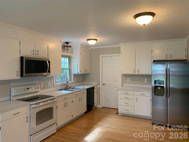 Photo - 1130 Cheddington Dr