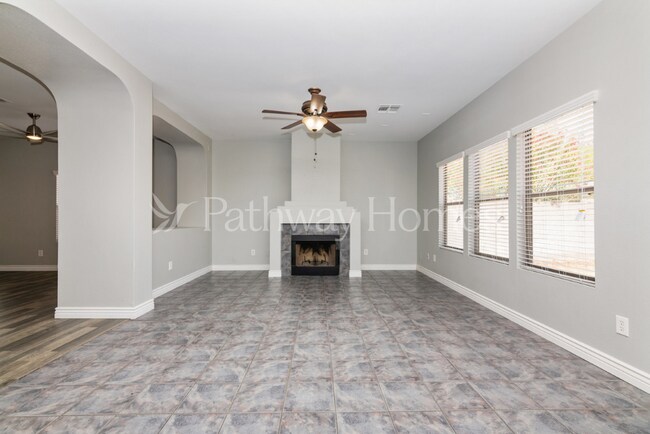 Photo - 13856 W Ironwood St