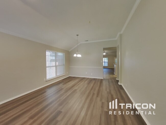 Photo - 834 San Jacinto Dr