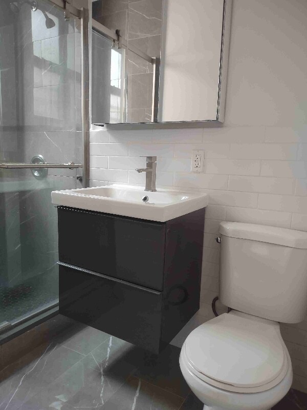 Photo - 45 Tiemann Pl Unidad 5