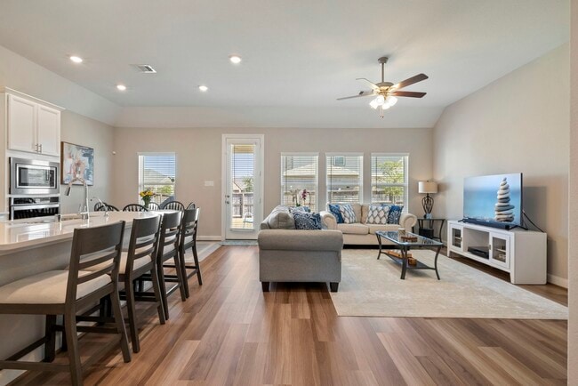 Photo - 2003 Woodland Prairie Ct