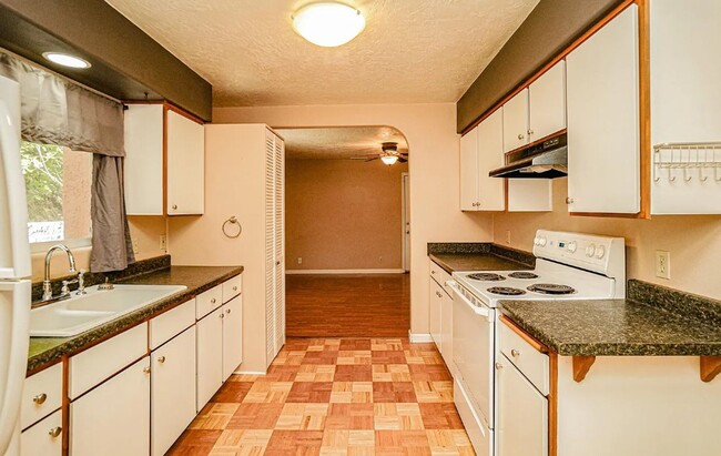 Photo - Cozy Cottage Style Home for Rent