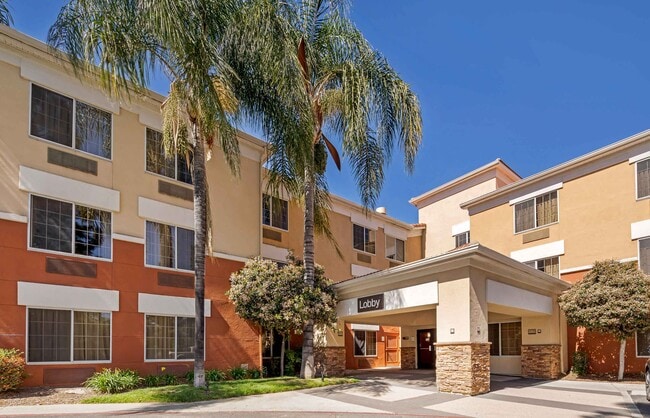 Furnished Studio-Los Angeles - Glendale