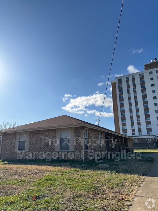 Building Photo - 753 S Campbell Ave Unit B Rental