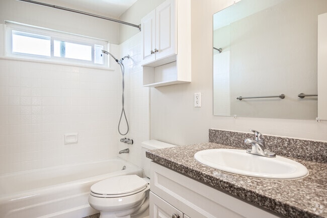 1BR, 1BA - Small One Bedroom