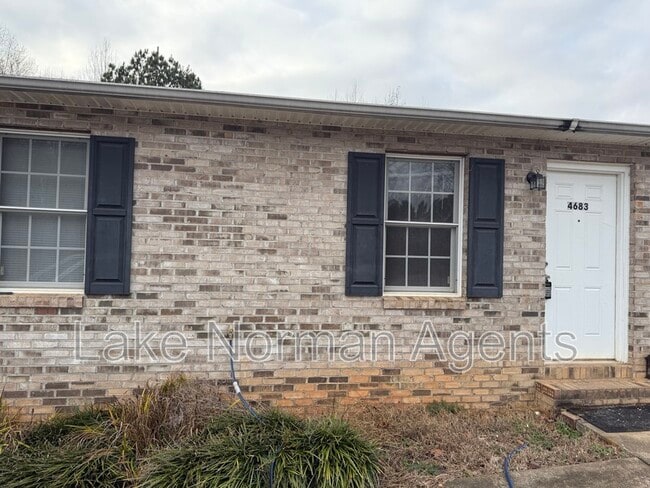 Building Photo - 4683 Grassy Creek Rd