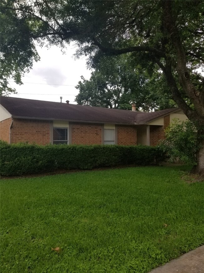 Building Photo - 18103 Autumn Hills Dr Rental