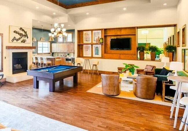 Photo - 1400 N State Hwy 360 Unidad d1