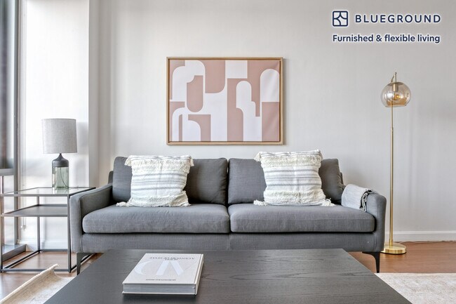 Photo - 100 Landsdowne St Unidad FL18-ID586