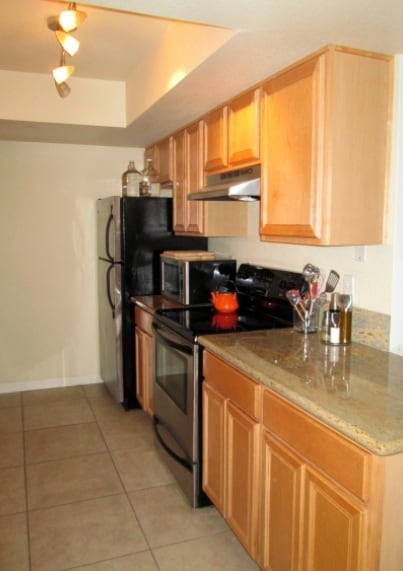 Photo - 740 W Elm St Unit 220