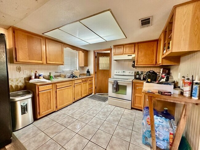 Photo - 281 S Lorraine Dr