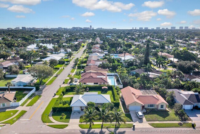 Photo - 1100 SW 12th Ave