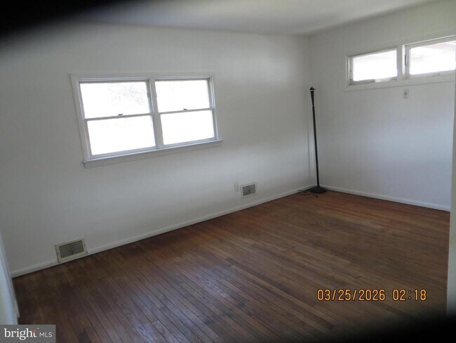 Photo - 2472 YDV-HAM SQUARE Rd