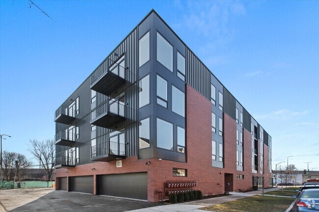Building Photo - 3953 W Dakin St Rental