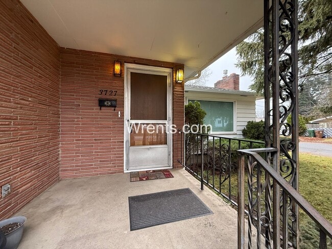 Photo - South Hill Charming corner lot 3 bed 2 bath in quiet neighborhood