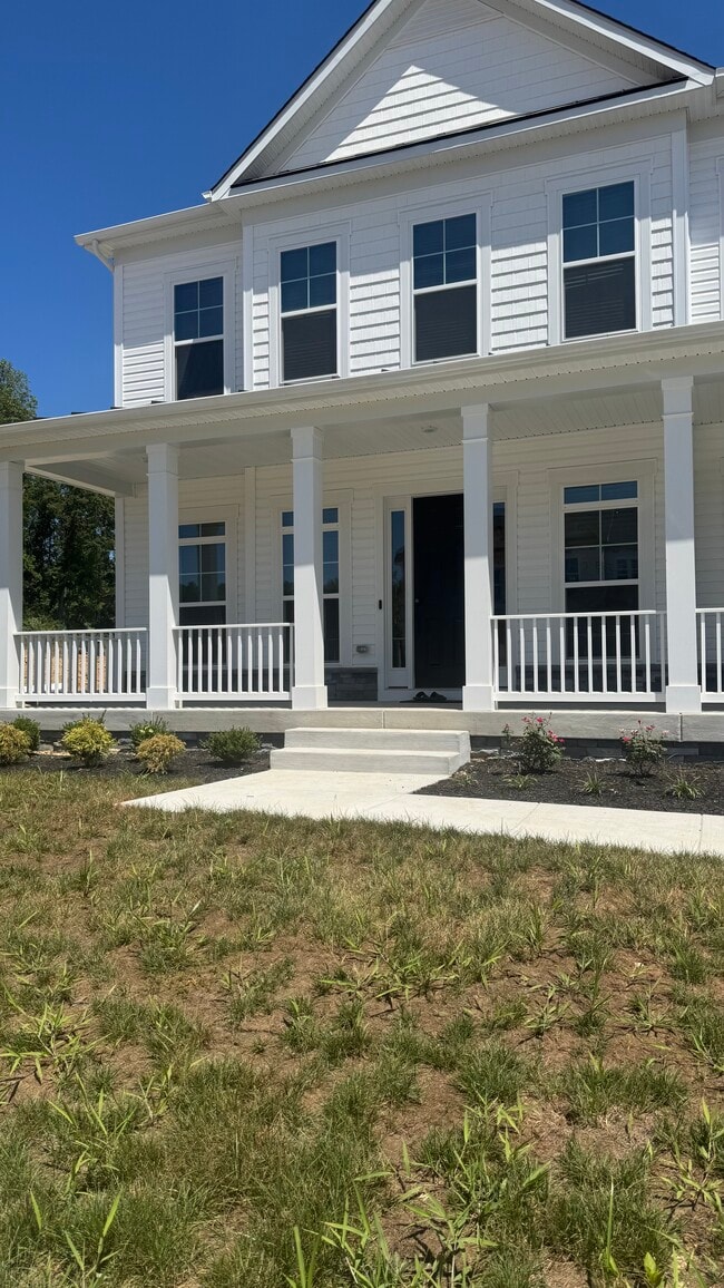 Building Photo - 402 Meadow Creek Dr Rental
