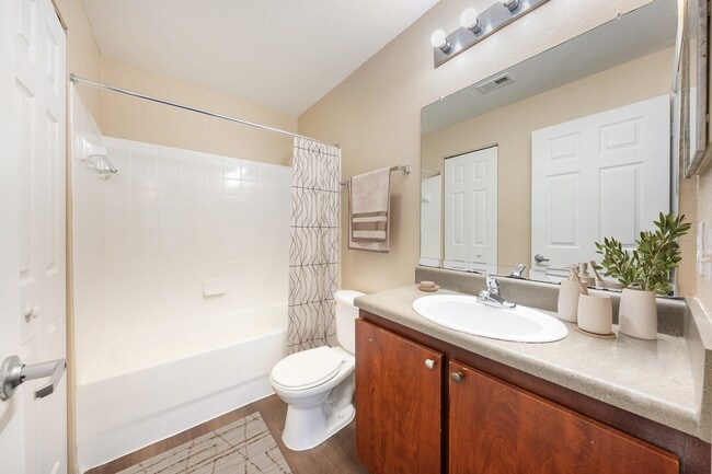 Meridian Pointe Apartments