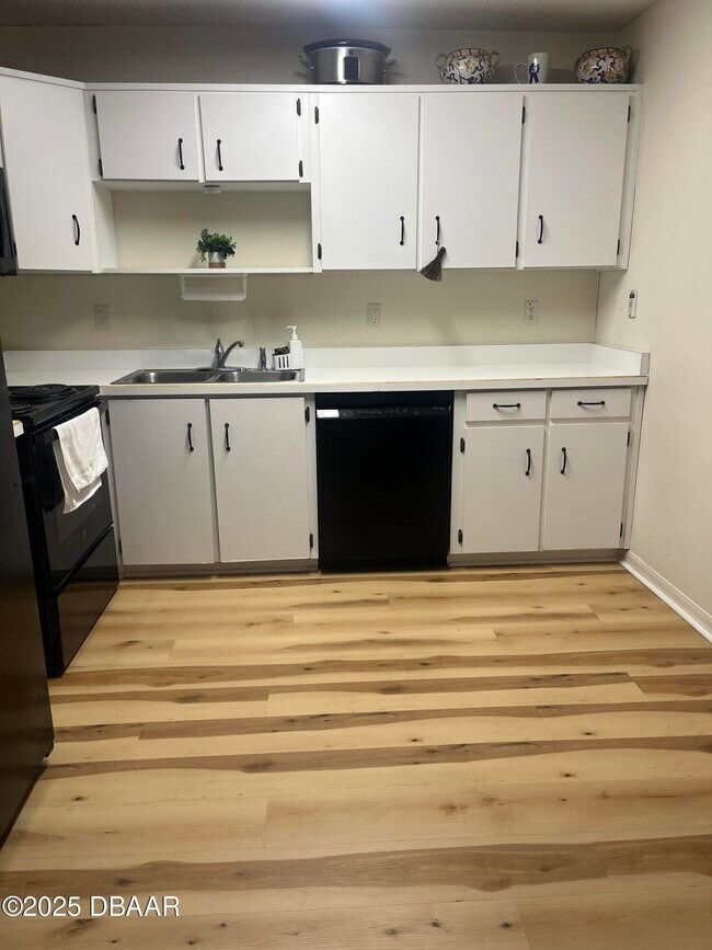 Photo - 1601 Big Tree Rd Unit 205